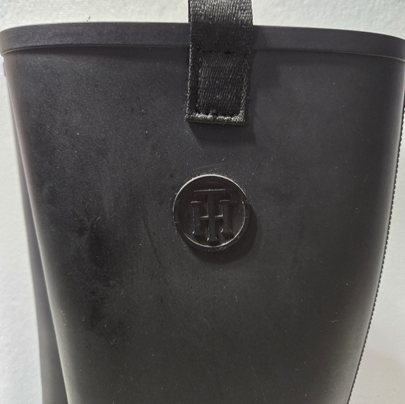 Tommy Hilfiger Logo Black Karissa Leather Upper Tall Rain Boots Size: 10M - Picture 8 of 9